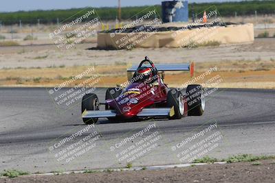 media/Jun-04-2022-CalClub SCCA (Sat) [[1984f7cb40]]/Group 3/Qualifying (Sweeper)/